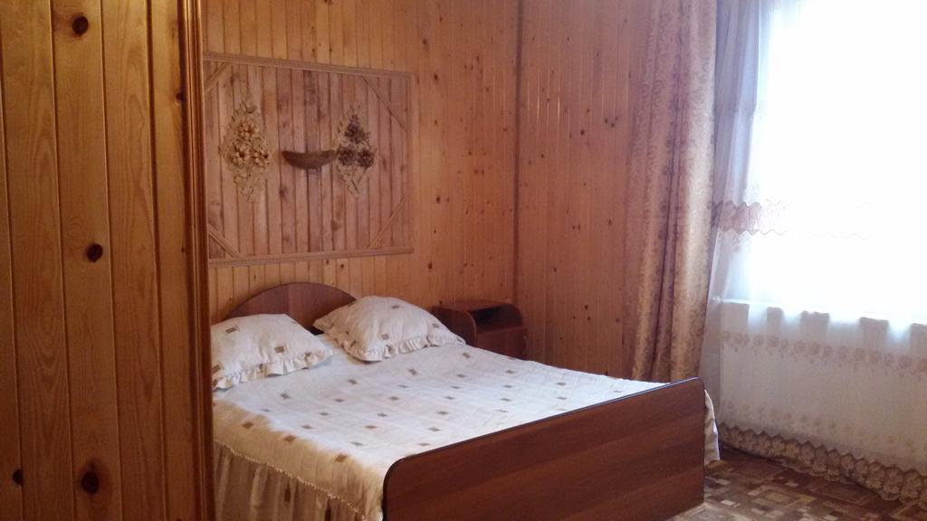 Гостьовий будинок Затишний Двір Яремче Номер фото