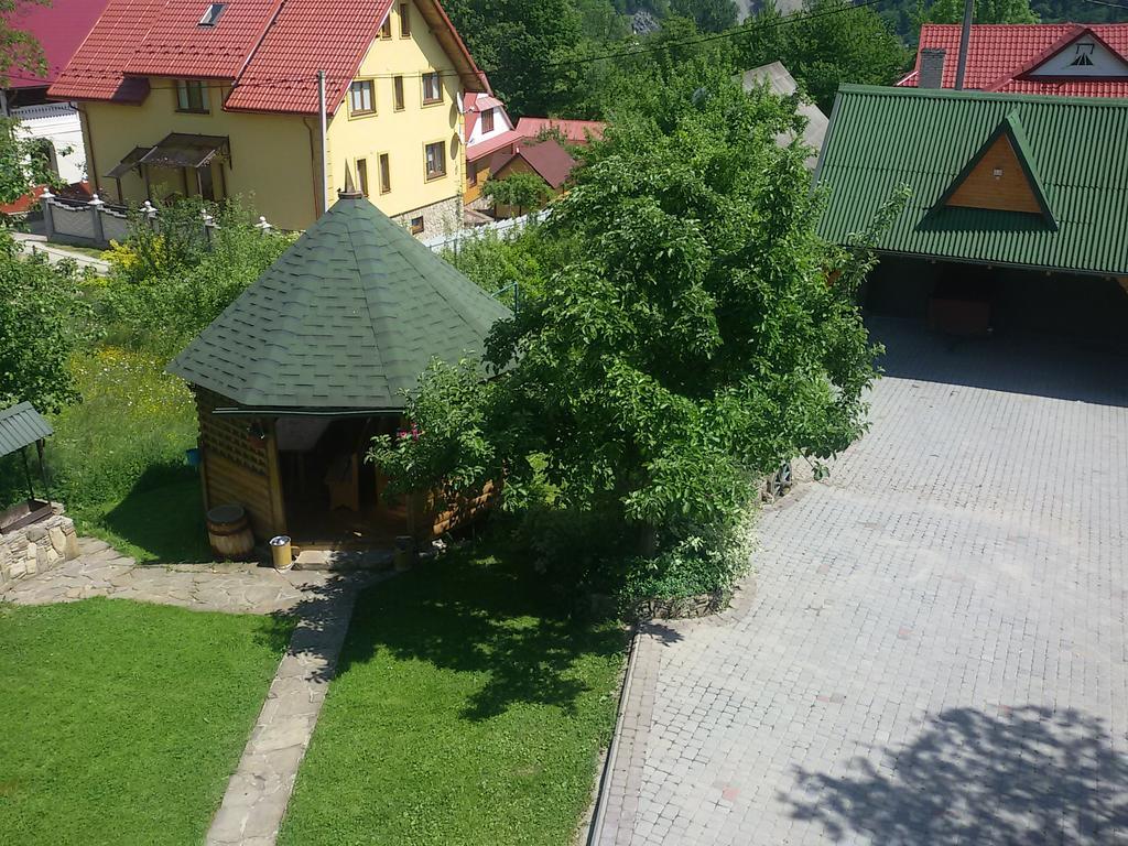 Гостьовий будинок Затишний Двір Яремче Екстер'єр фото